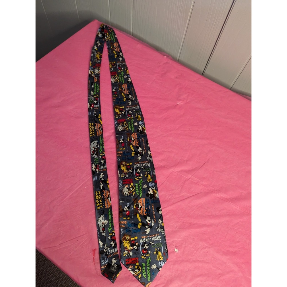 Vintage Walt Disney World Disneyland Mickey Mouse silk multicolor mens necktie